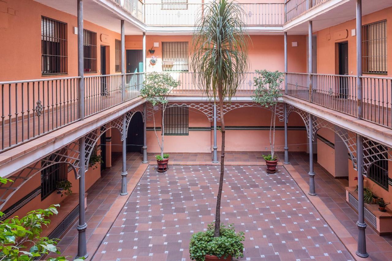 Alohamundi Arjona II Apartment Seville Luaran gambar