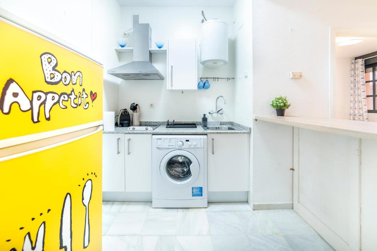 Alohamundi Arjona II Apartment Seville Luaran gambar
