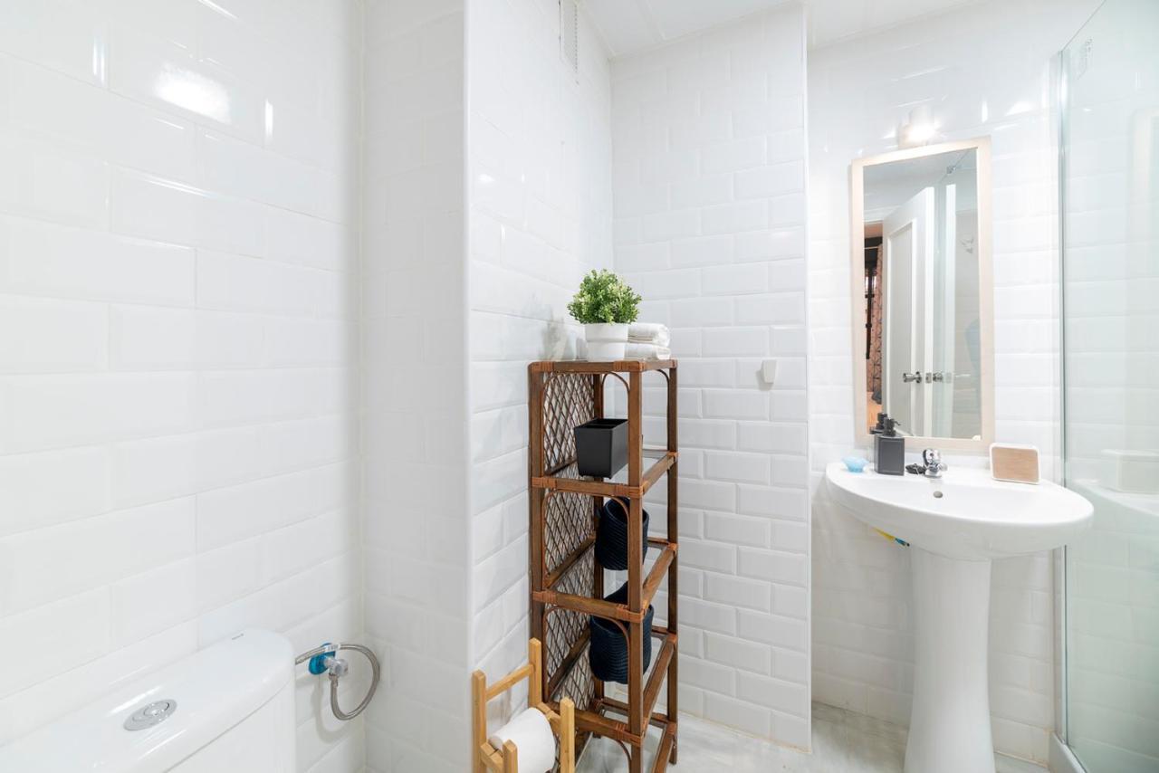 Alohamundi Arjona II Apartment Seville Luaran gambar
